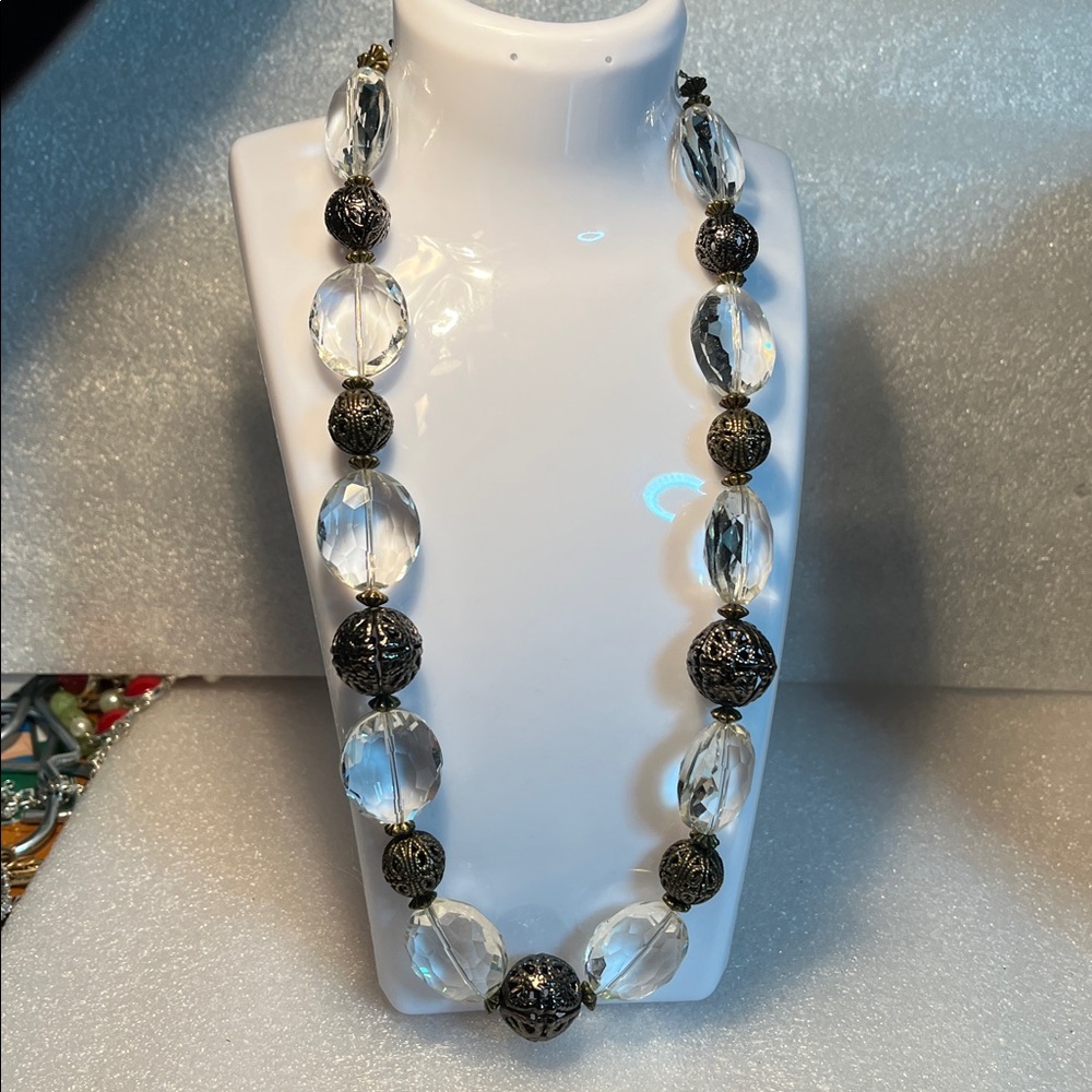 Elegant Lonnie Lovness  Clear and Black Beaded Necklace